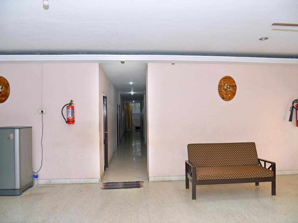 Hotel Aditya Pondicherry Bagian luar foto