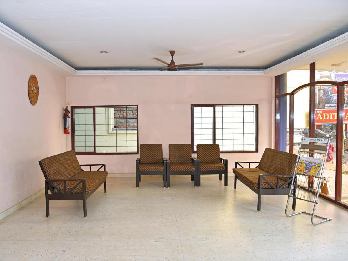 Hotel Aditya Pondicherry Bagian luar foto