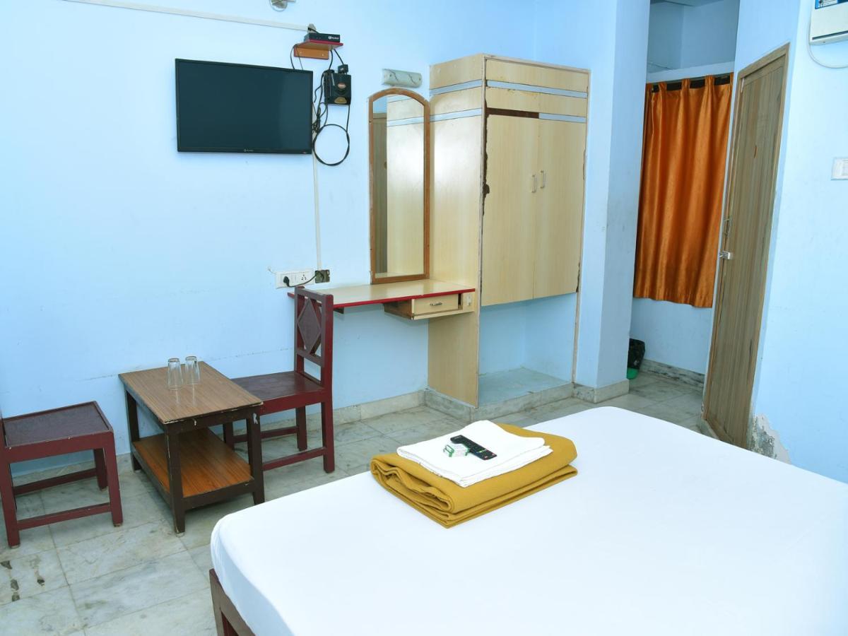 Hotel Aditya Pondicherry Bagian luar foto